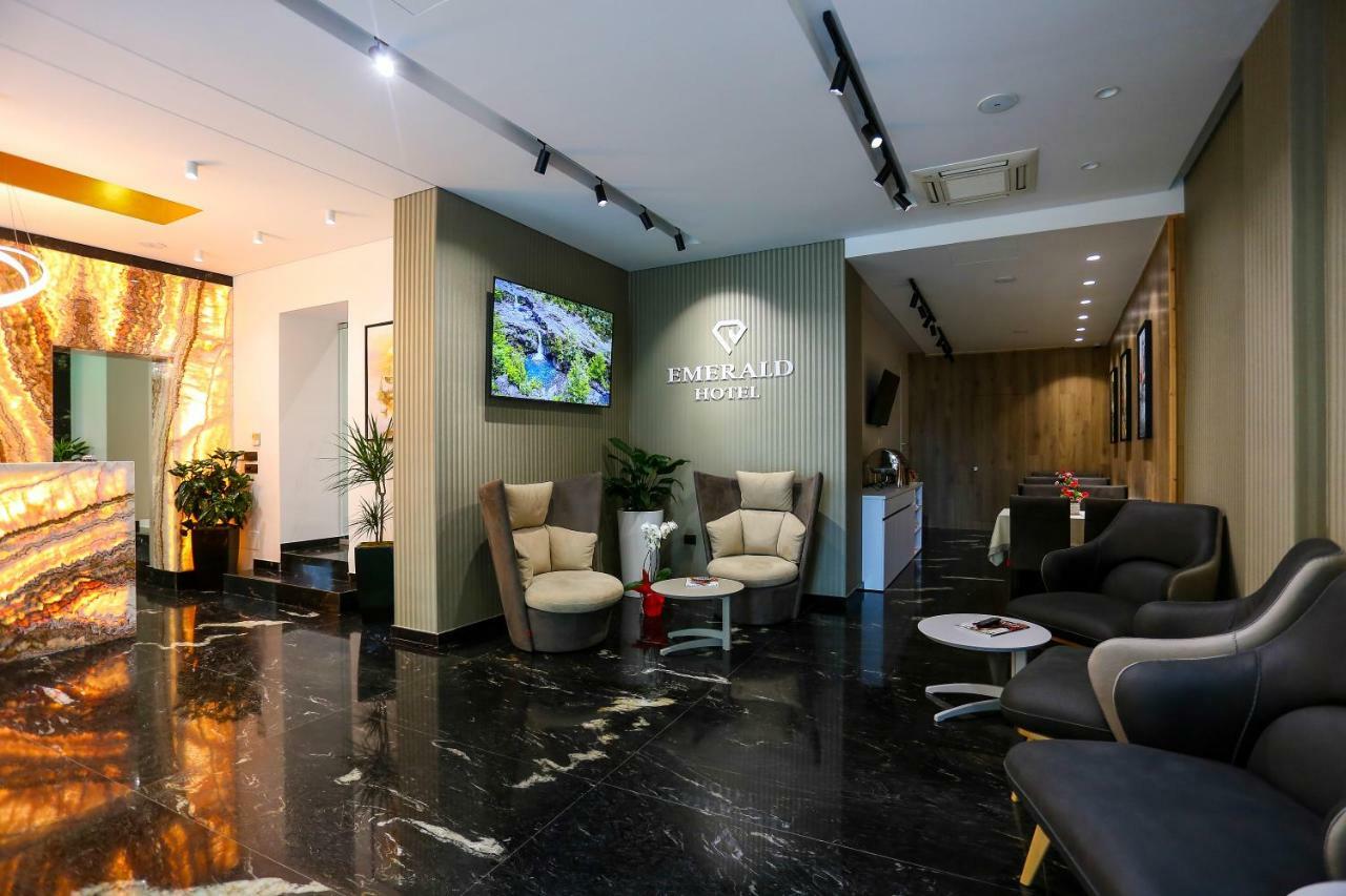 Emerald Boutique Hotel Тирана Екстериор снимка